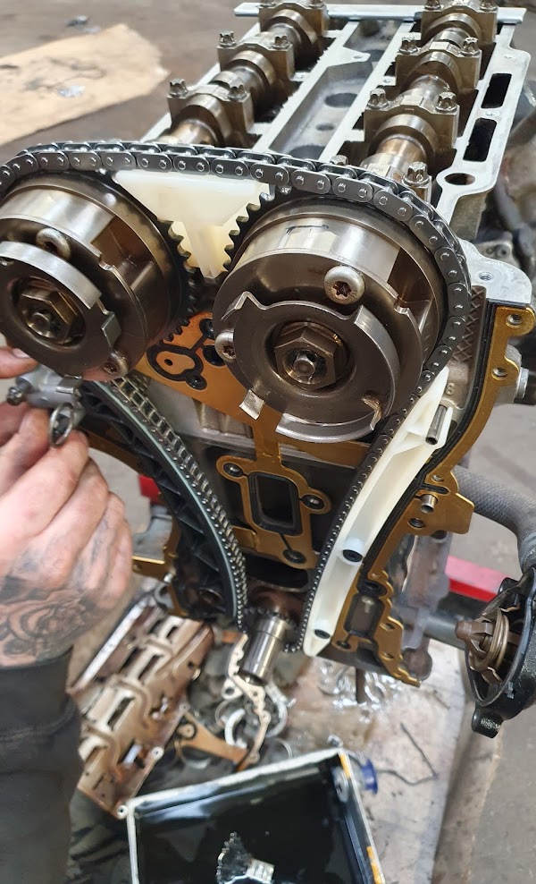 Timing chain and camshafts stripped down on the bench